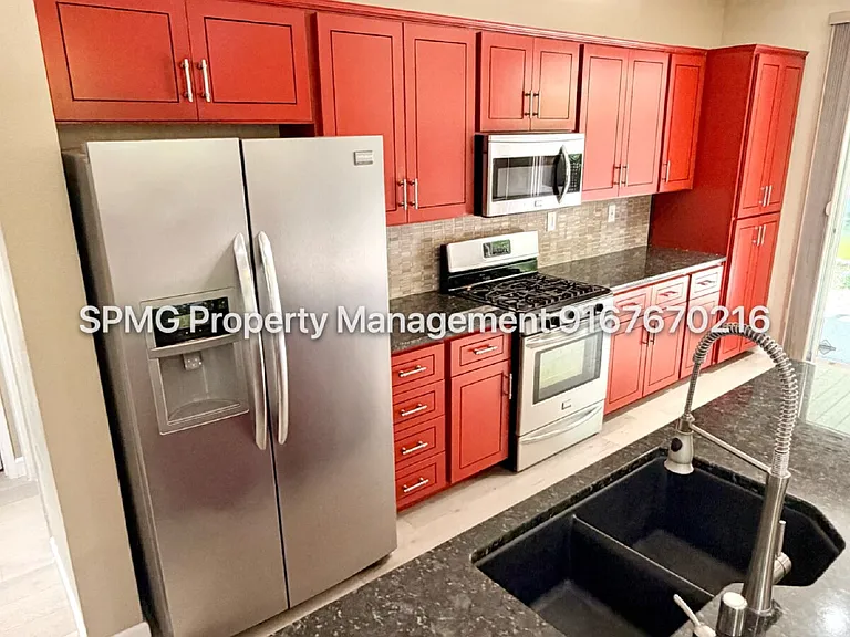 609 Granada Pass Dr — Photo 13