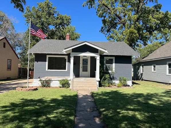 422 E 10th Ave, Hutchinson, KS 67501