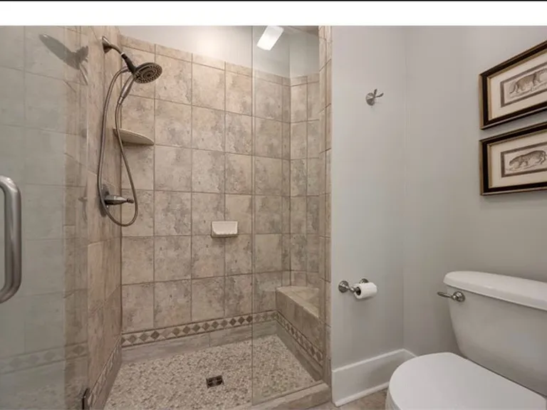 109 Edgewood Ct — Photo 12