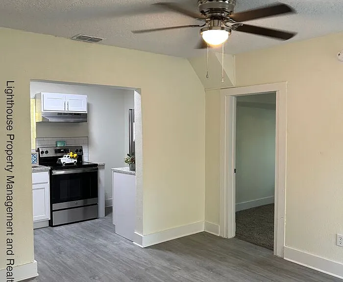 2540 Orchard St — Photo 11