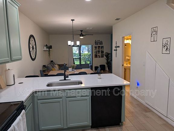 5th image of 2241 Trillium Park Ln