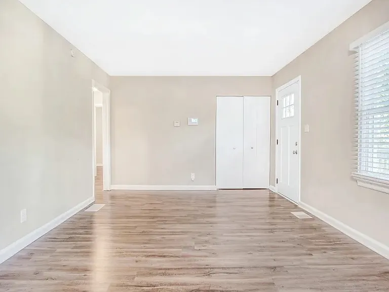 1425 Dennis Dr — Photo 9