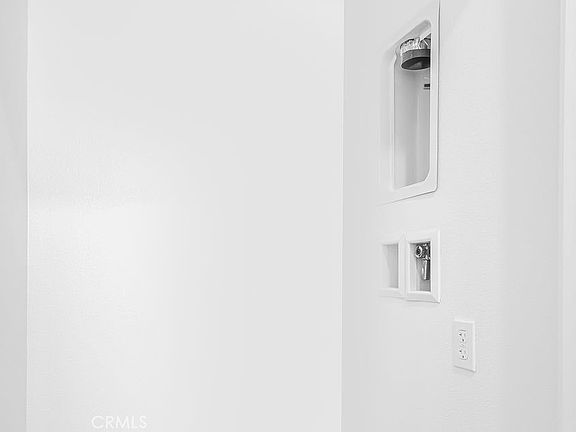 5th image of 960 N Tangent Privado #U1209q