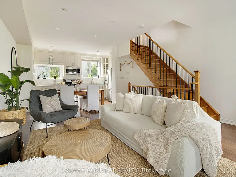 565 Shuter St — Photo 22