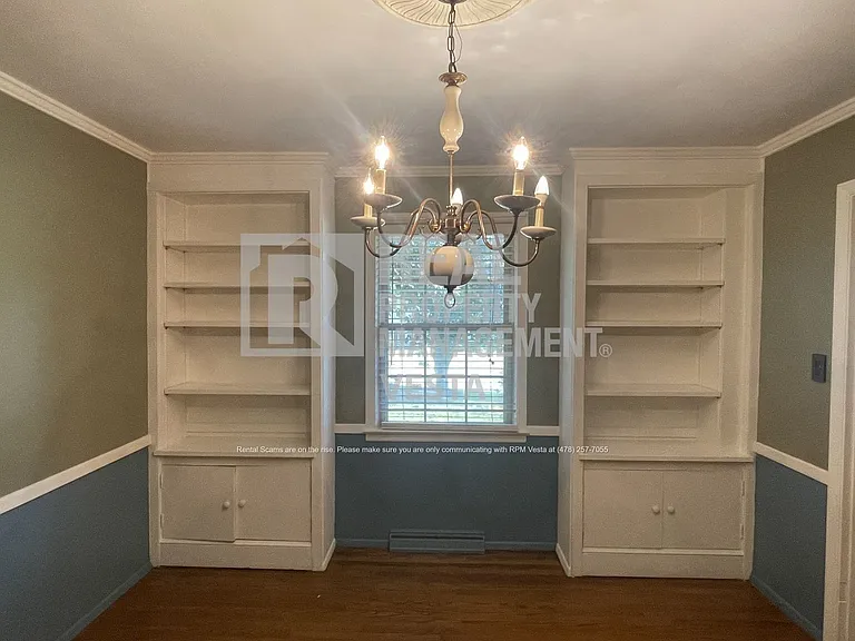 240 Candler Dr — Photo 6