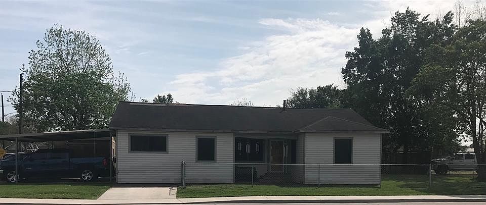 1st image of 605 N Main St