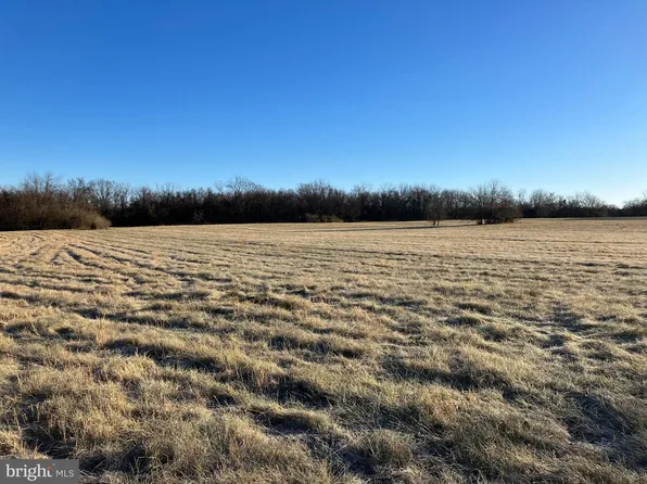 Senseny Rd, Berryville, VA 22611