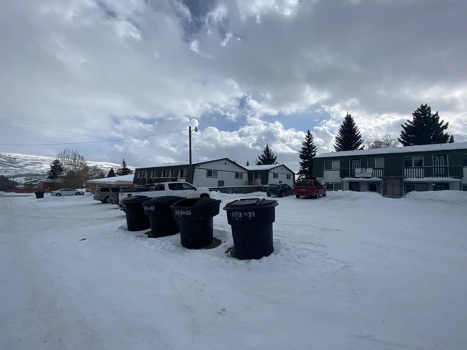 Elk Street - 920 E... — Photo 1