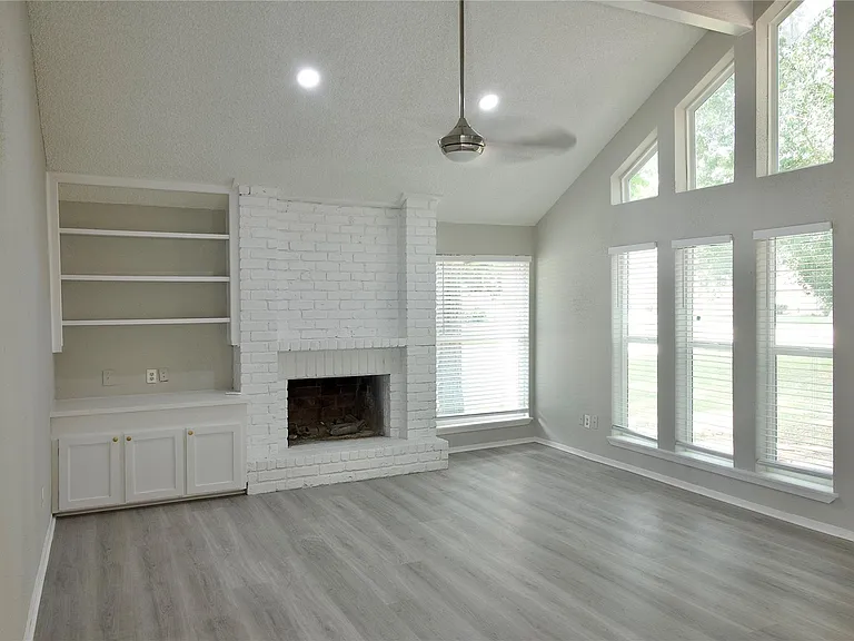 5111 Pinewilde Dr — Photo 8