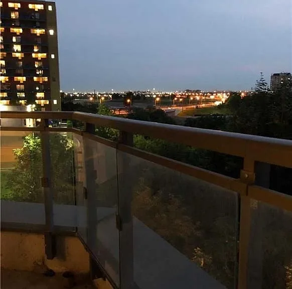840 Queens Plate Dr #5 — Photo 8