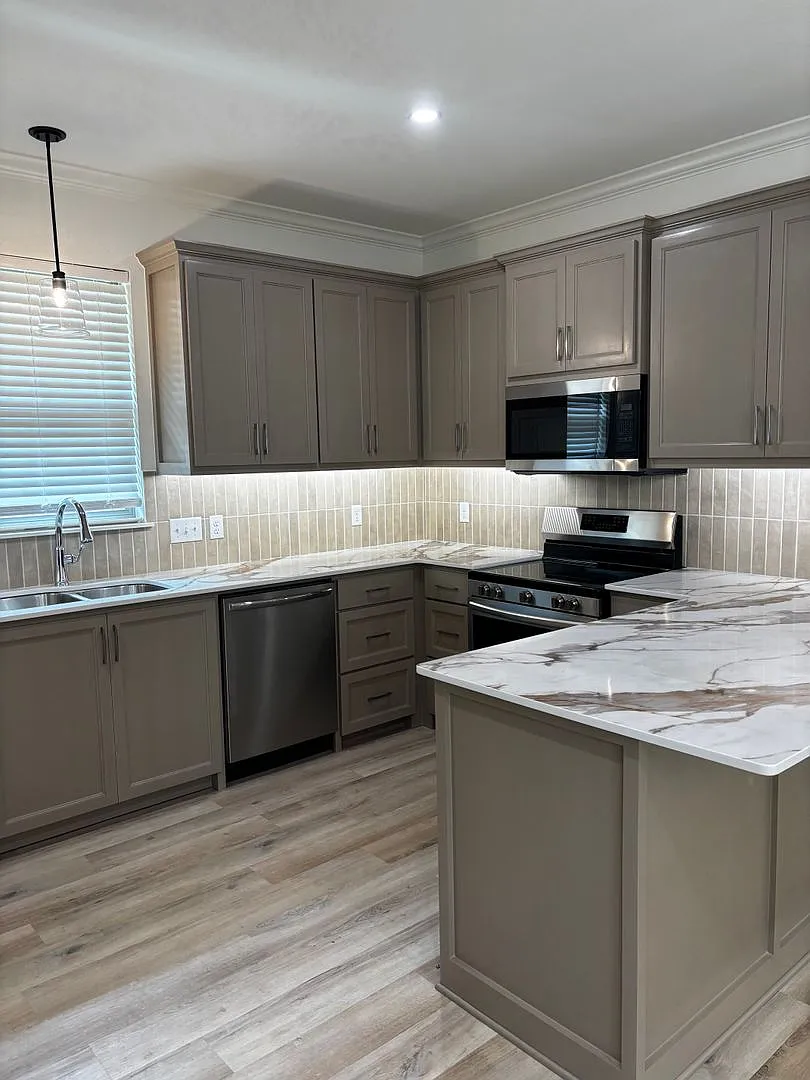 New Construction Home in Pleasant Grove for Rent! — Photo 4