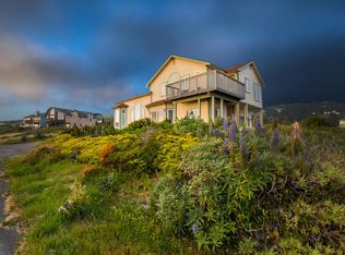 5 Steelhead Ct, Whitethorn, CA 95589