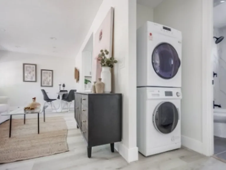 1329 Marshall Rd — Photo 6