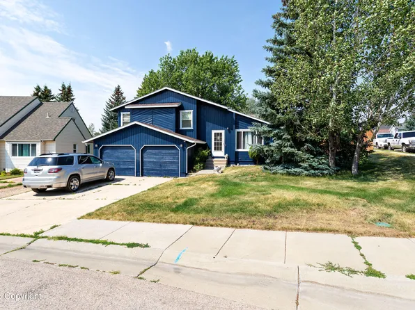 1112 W Granite St, Gillette, WY 82718