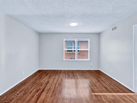 5th image of 4208 Huckleberry Cir