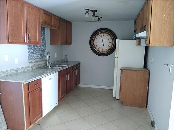 2nd image of 3670 Sugarcreek Dr