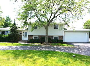 1800 Illini Dr, New Lenox, IL 60451