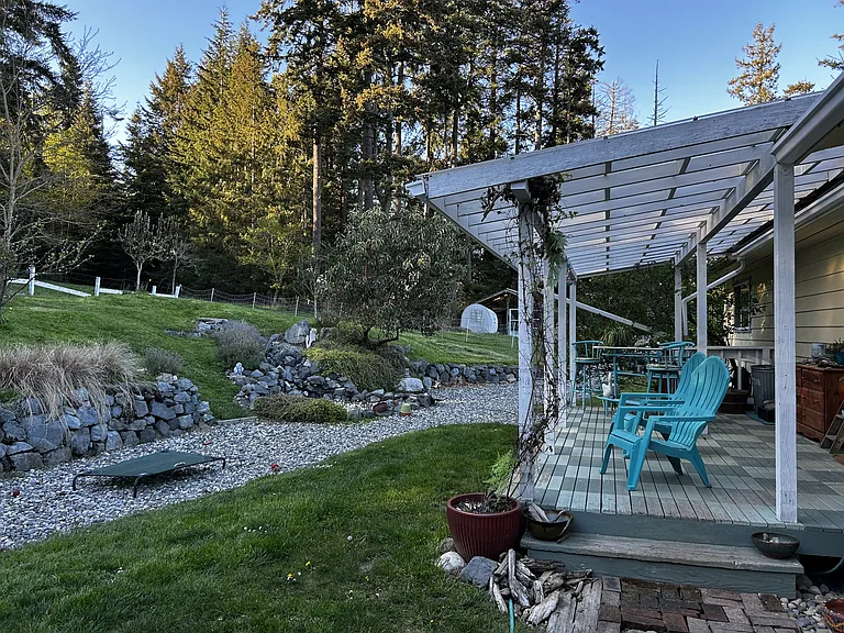 80 Bradley Pl — Photo 3