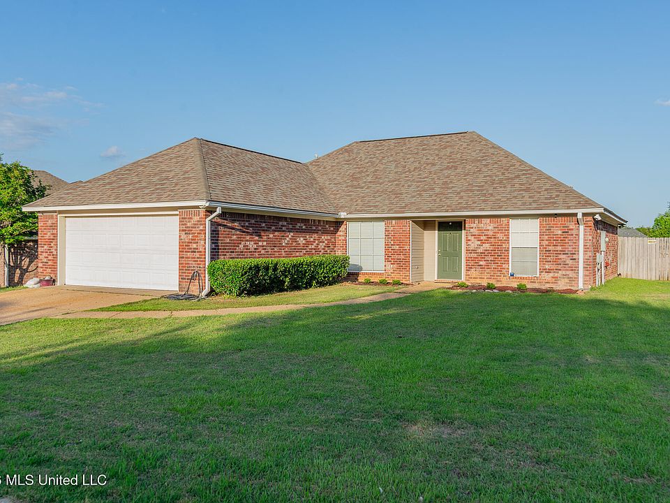 1st image of 364 Kings Ridge Cir