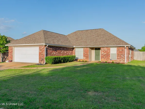364 Kings Ridge Cir, Brandon, MS 39047