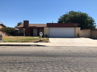 44010 Gingham Ave, Lancaster, CA 93535