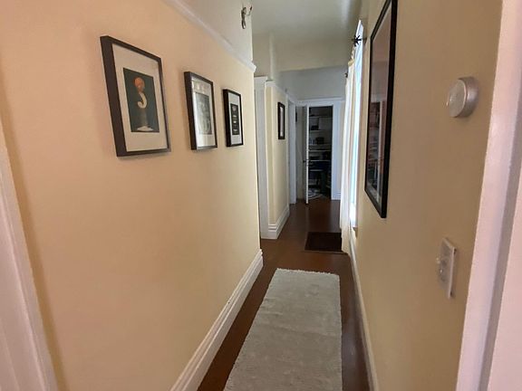 4th image of 848 Baker St