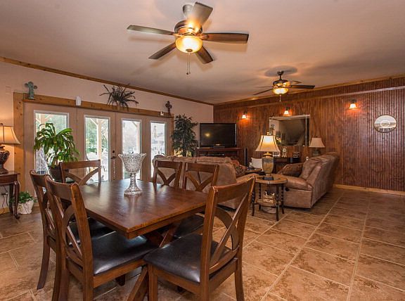 4th image of 156 Guadalupe Dr