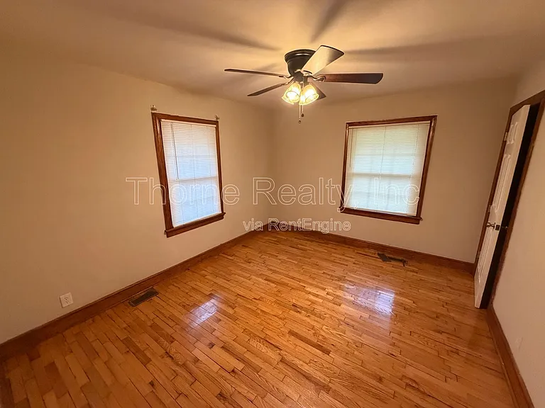 1809 Bedford Rd — Photo 18