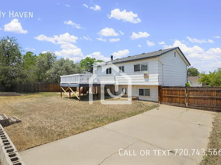 17898 E Mexico Dr — Photo 23