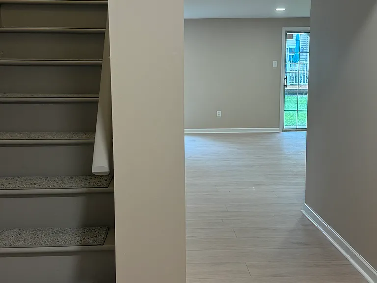 173 Queensbury Pl — Photo 18