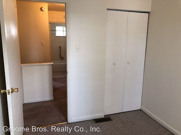 5th image of 219 Cornett St