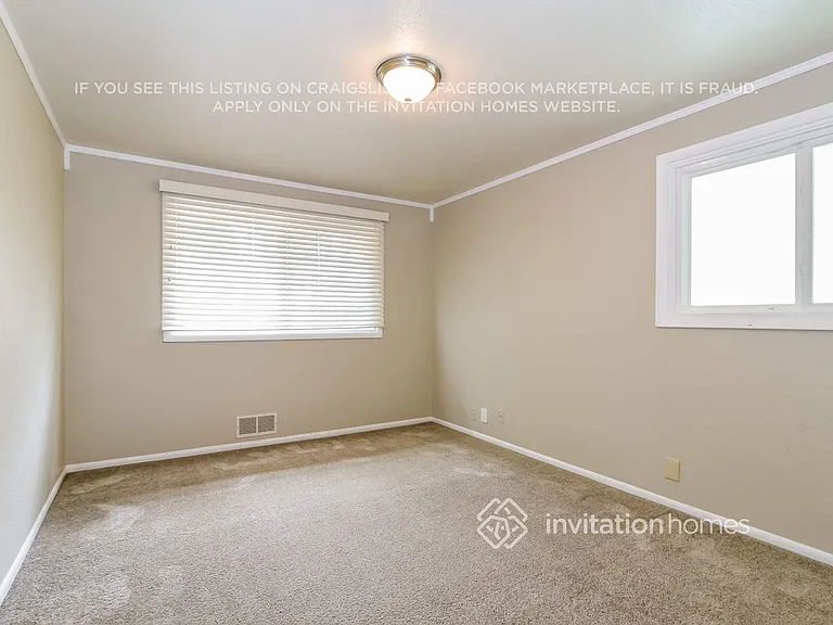 7017 S Bell St — Photo 12