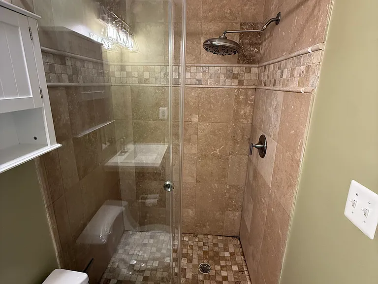 1304 Fairmont St NW #3 — Photo 8
