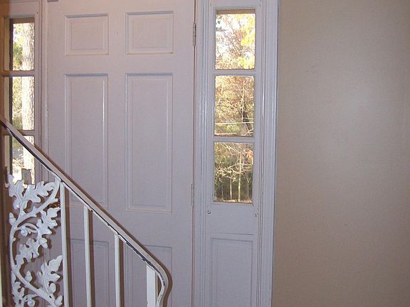 2nd image of 2990 Clairmont Ave