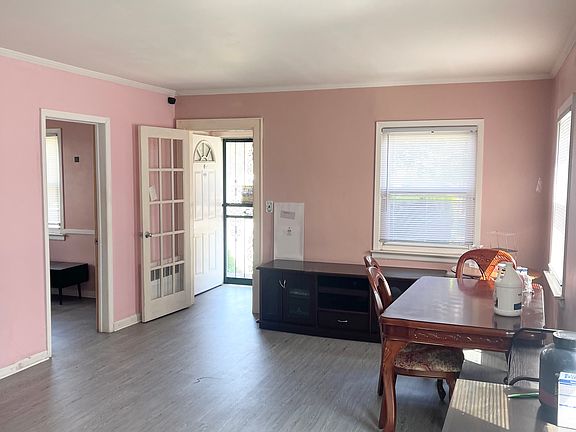 3rd image of 51 Courtenay Rd