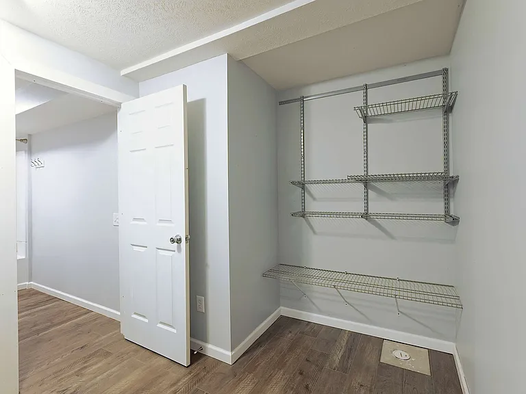 730 Norwood Dr — Photo 39