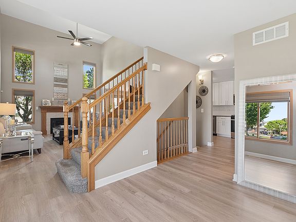 5th image of 8233 W Chestnut Ct
