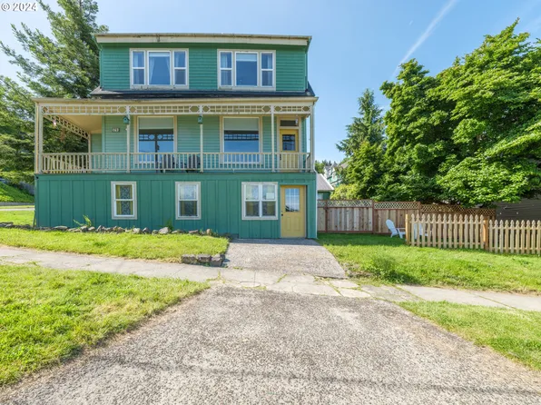 3793 Duane St, Astoria, OR 97103