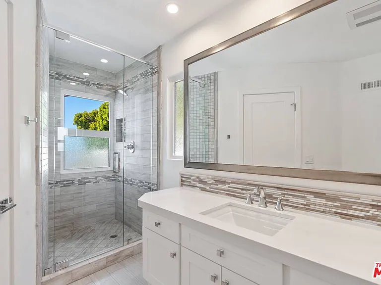 31518 Broad Beach Rd — Photo 17