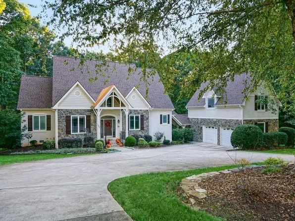5909 Greenevers Dr, Raleigh, NC 27613