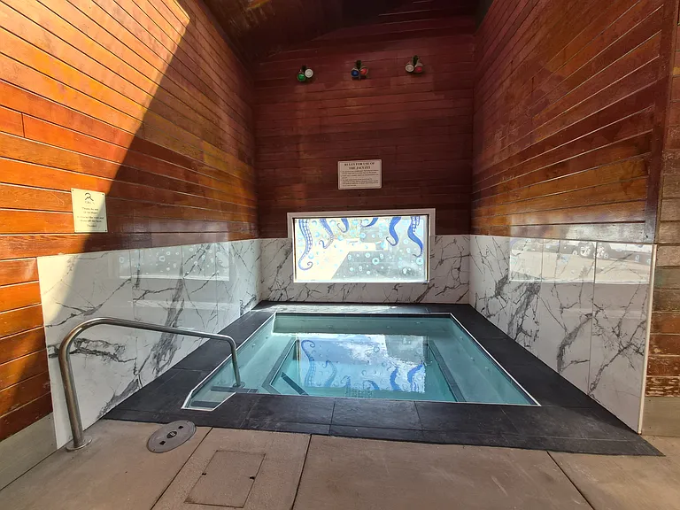 Hot tub