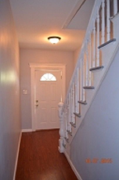 2nd image of 712 S Park St #2nd