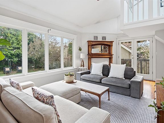 2nd image of 2353 Windsor Rd