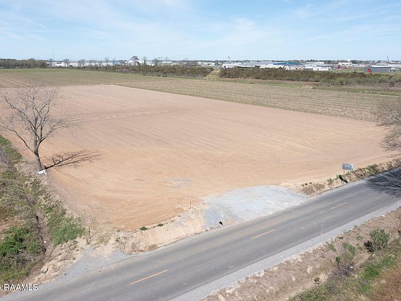 4th image of 2111 Labit Rd