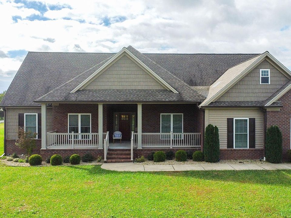 1st image of 1002 Maxton Park Ln