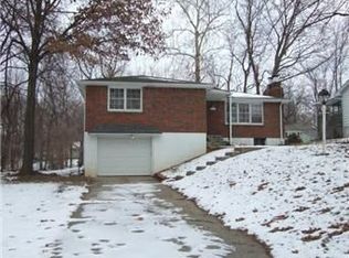 8903 N Afton Rd, Kansas City, MO 64155