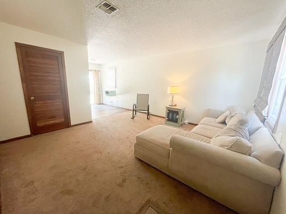 2nd image of 1375 Parkside Dr