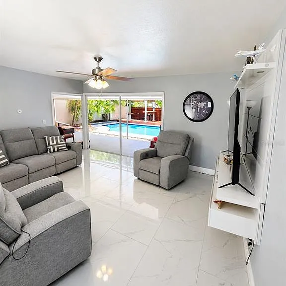 5124 Springwood Dr — Photo 2