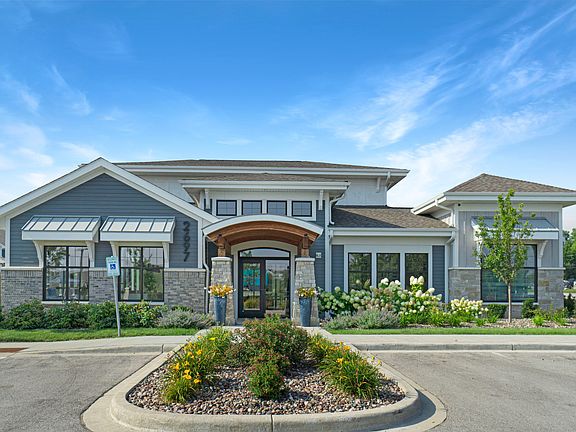 Seasons at Orchard Hills Clubhouse Exterior