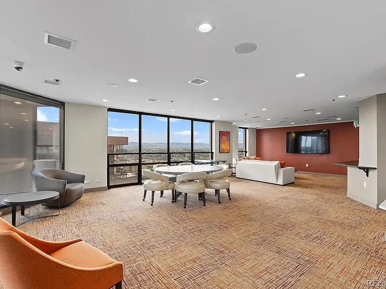 1625 Larimer St #1802 — Photo 26